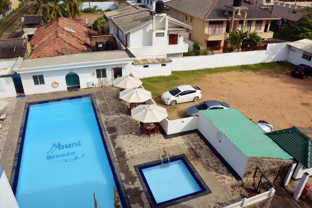 Mount Breeze Hotel Dehiwala-Mount Lavinia Bagian luar foto
